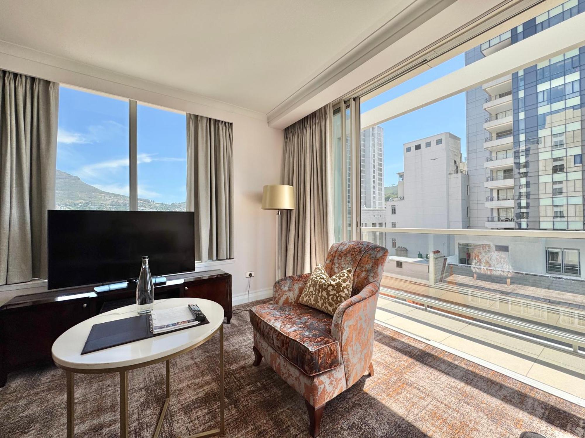Luxury Residence At Taj Cape Town - Top Corner Apartment With Balcony - Newly Renovated Luaran gambar